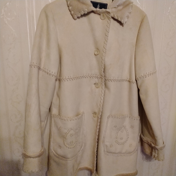 🌺Beautiful London Fog suede like fur lined super soft and warm sz s Sherpa coat - Picture 3 of 17